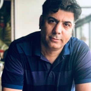 Meet your Posher, Javad